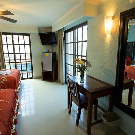Hotel Isleno Исла Мухерес Екстериор снимка