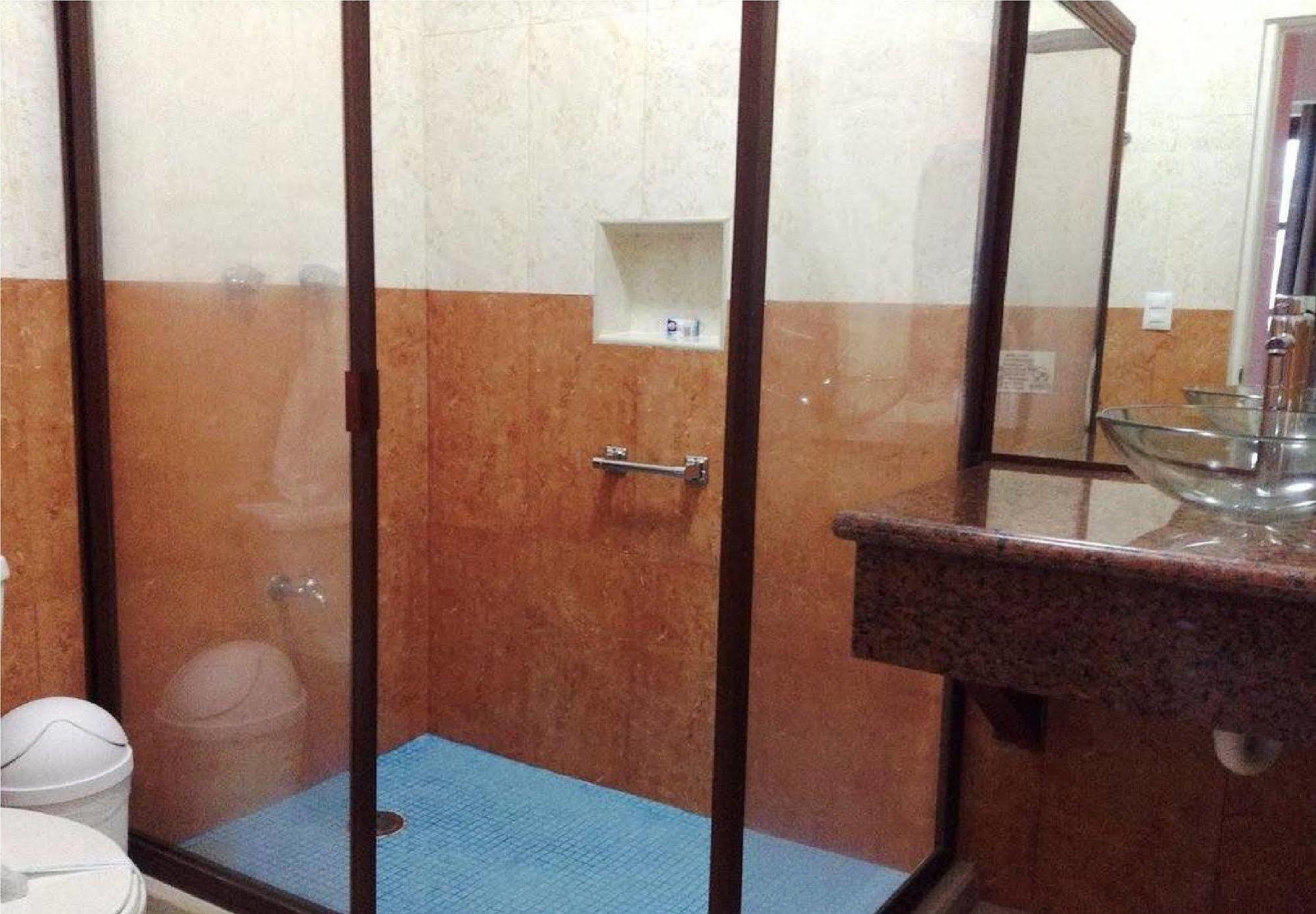 Hotel Isleno Исла Мухерес Екстериор снимка